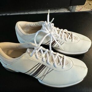 COPY - Nike delight women’s golf shoes size 7 brand new